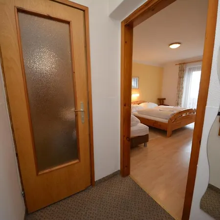 Haus Kleineisen By Chatel Reizen *