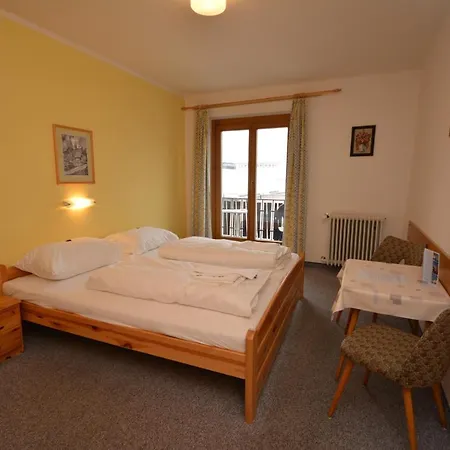 Bed & Breakfast Haus Kleineisen By Chatel Reizen *