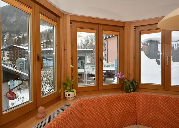 Haus Kleineisen By Chatel Reizen ベッド・アンド・ブレックファスト ツェル アム ゼー