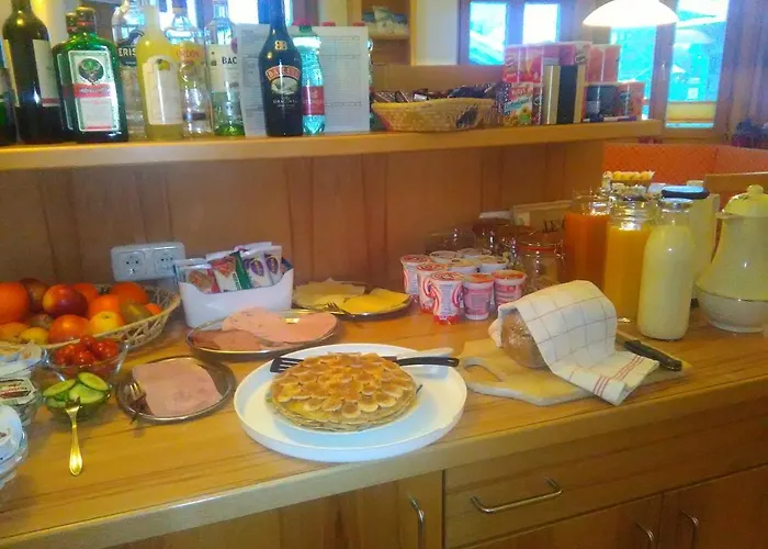 Haus Kleineisen By Chatel Reizen ベッド・アンド・ブレックファスト