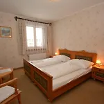 Haus Kleineisen By Chatel Reizen Bed and Breakfast