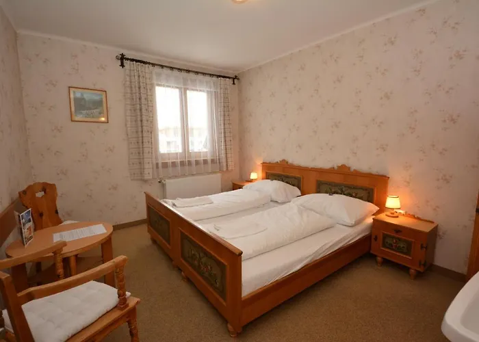 Haus Kleineisen By Chatel Reizen Oda ve Kahvaltı